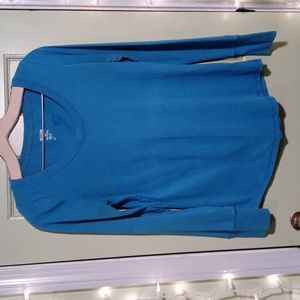 Women's Mossimo long sleeve aqua u-neck u-hem M t-shirt 👕